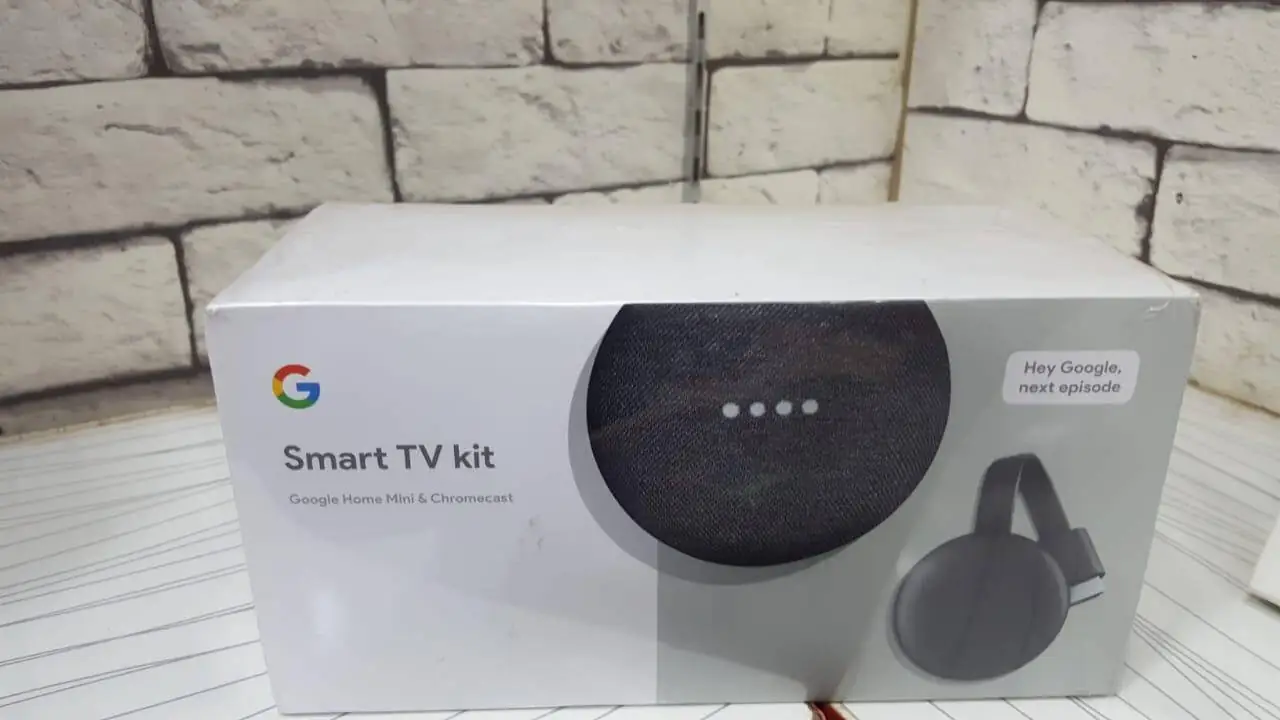 Приставка Google Chromecast